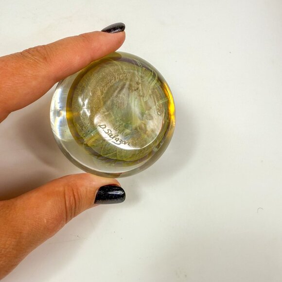 Lundberg Studios Daniel Salazar Artist Proof Pansy Art Glass Paperweight 2.75 In - Picture 6 of 7